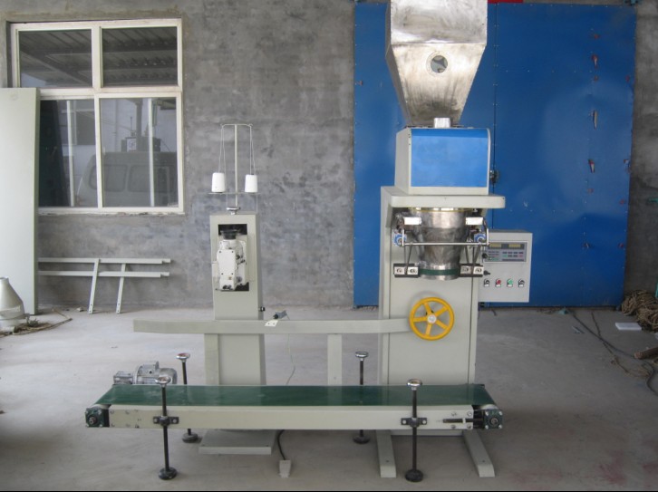 小型半自動(dòng)包裝機(jī)